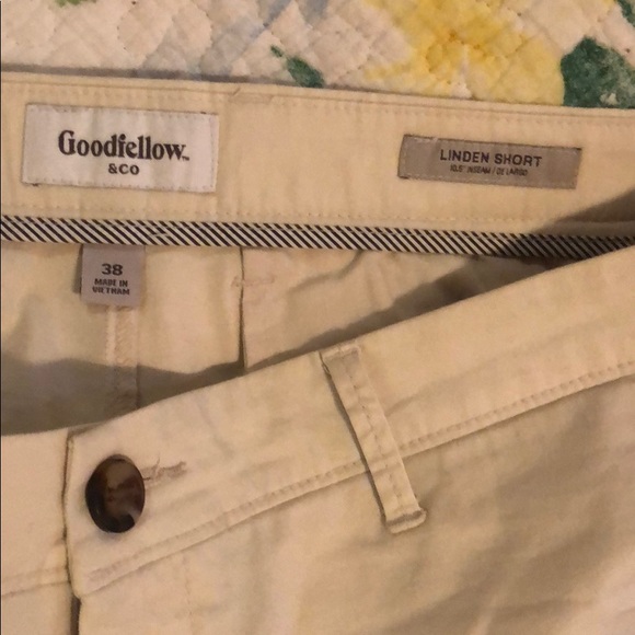 Goodfellow shorts **Mint Condition**Never worn**** - Picture 2 of 3